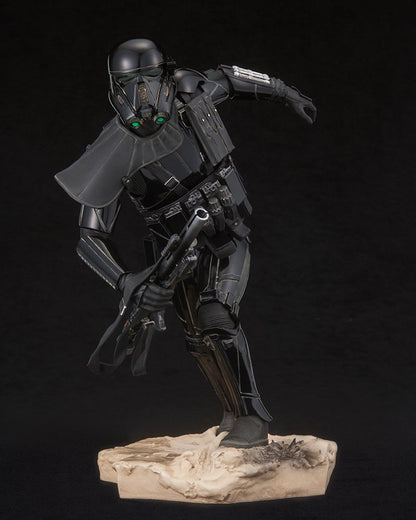 STAR WARS ROGUE ONE DEATH TROOPER ARTFX STATUE