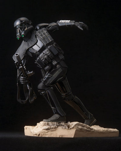 STAR WARS ROGUE ONE DEATH TROOPER ARTFX STATUE
