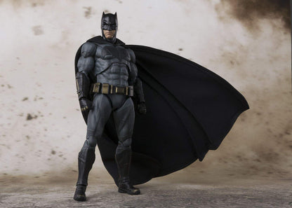 TAMASHII NATIONS S.H.FIGUARTS JUSTICE LEAGUE BATMAN
