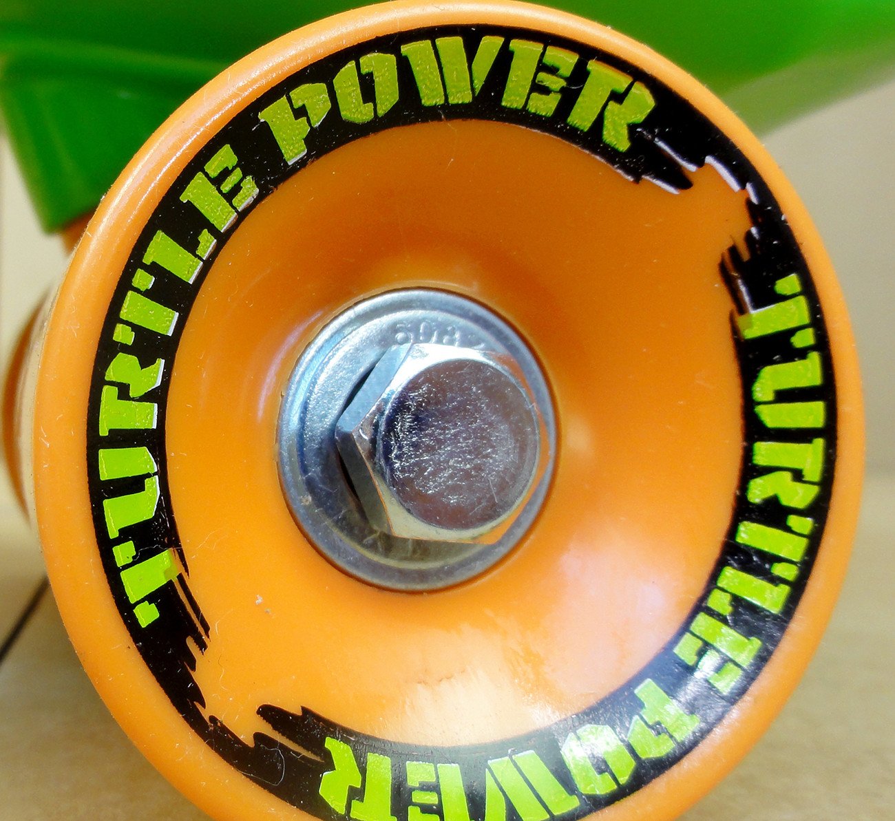 TMNT RETRO SKATEBOARD