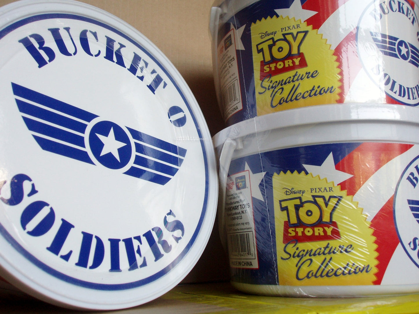 TOY STORY SIGNATURE COLLECTION BUCKET O SOLDIERS