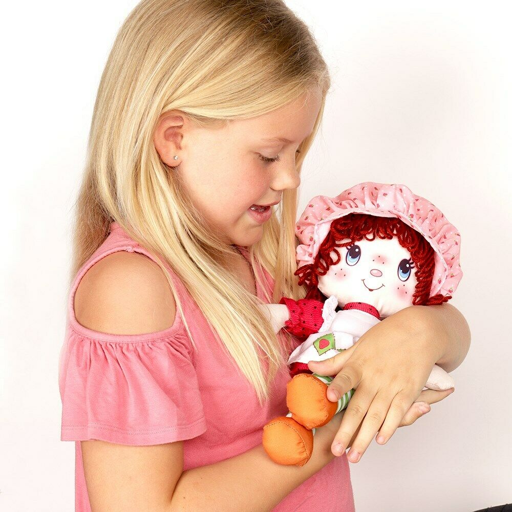 STRAWBERRY SHORTCAKE RETRO CLASSIC RAG DOLL